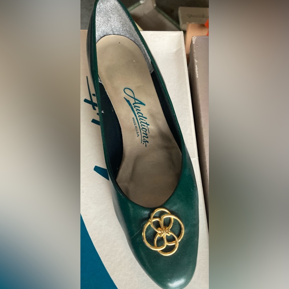 Woman dress shoes